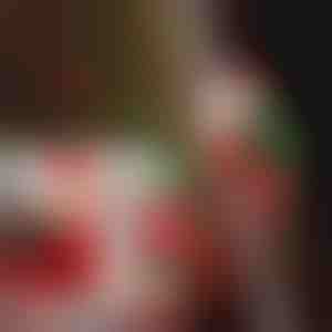 Santa, kas kāpj pa kāpnēm | LADDERSANTA